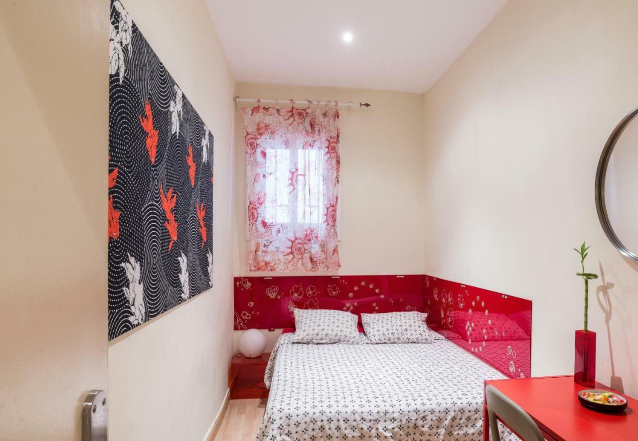 Poprooms Barcelona Bagian luar foto